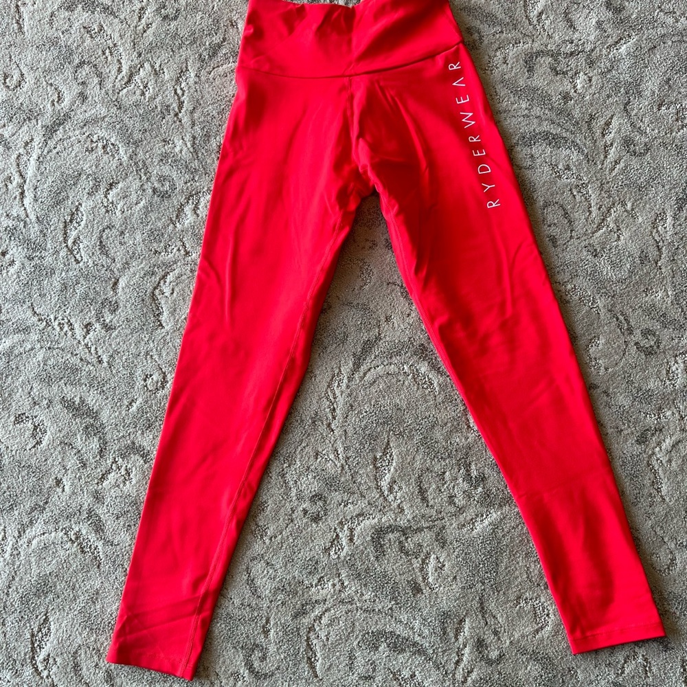 Ryderwear scrunch bum leggings